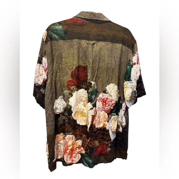 NWT New Order Men’s Tan Floral Roses Short Sleeve Button Down Shirt - Size XL - Picture 10 of 12